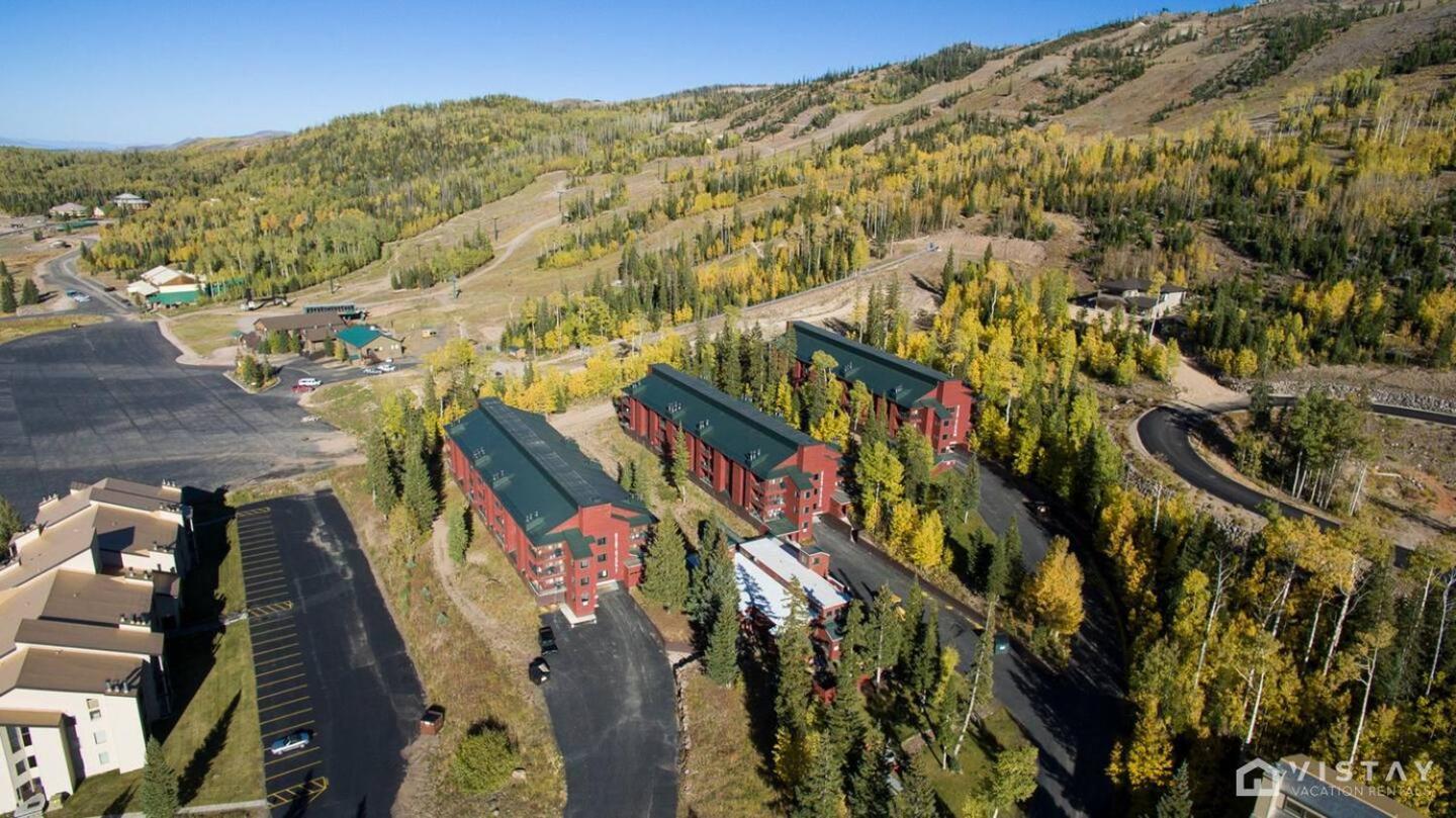 Giant Steps #43 W Hot Tub, Sauna, And Game Room! Brian Head Extérieur photo